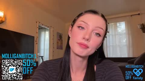 Snapshot of evelynforever chatting on 12-14-24, 12:11 Evelyn online show from 12-14-24, 12:11