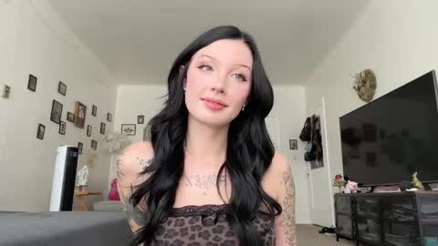 Snapshot of evelynforever chatting on 09-17-25, 07:26 Evelyn online show from 09-17-25, 07:26