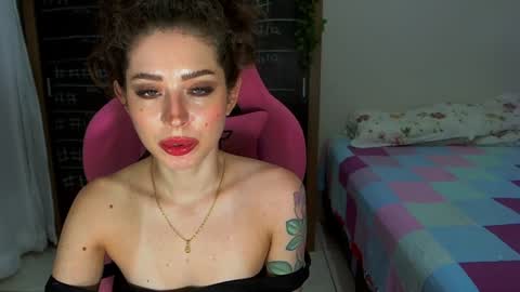 eveonly online show from 12-18-24, 11:51