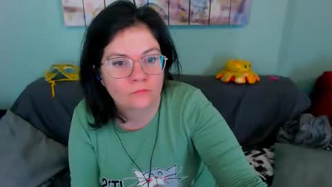 Everly online show from 05-03-26, 10:38