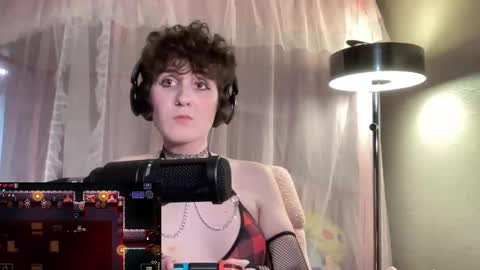 ever moore online show from 01-29-25, 04:47