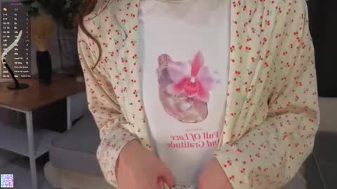 Naomi online show from 10-26-25, 04:18