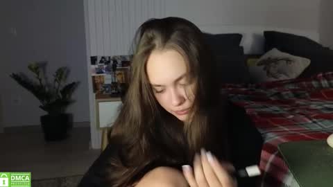 evi_woow online show from 11-15-25, 09:32