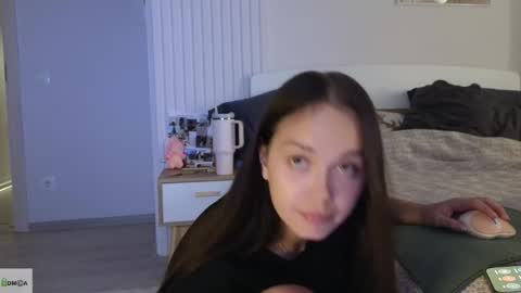 evi_woow online show from 02-10-26, 09:41