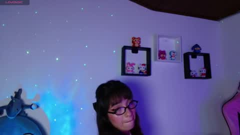 Evie Cloud online show from 01-06-26, 05:11