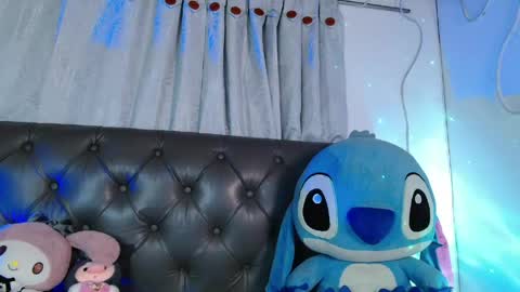 Snapshot of evie_cloud chatting on 06-05-26, 04:52 Evie Cloud online show from 06-05-26, 04:52