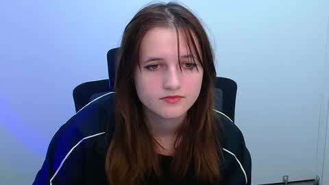 Evie online show from 11-08-25, 12:16