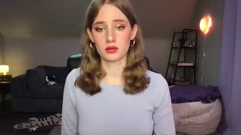 Snapshot of eviecam chatting on 02-23-25, 11:36 Evie3 online show from 02-23-25, 11:36