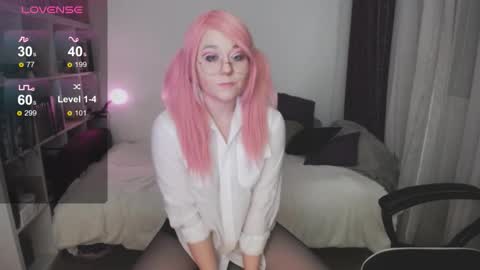 Snapshot of eviecuster chatting on 12-20-25, 09:22 Im gonna be on in 2 hours online show from 12-20-25, 09:22