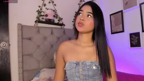 Snapshot of evieh1_ chatting on 01-15-26, 03:16 Ivi Alejandra online show from 01-15-26, 03:16