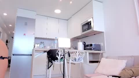 Evienne online show from 07-27-26, 10:11