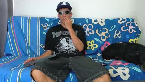 evil_boss1 online show from 05-19-26, 05:08