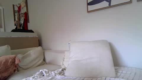 Snapshot of evillers1 chatting on 12-02-25, 05:41 Badblondebunny online show from 12-02-25, 05:41