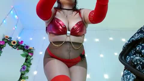 Snapshot of evolethmontenegros chatting on 12-16-24, 07:15 Evoleth online show from 12-16-24, 07:15