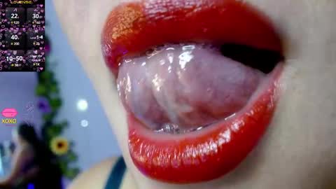 Snapshot of evolethmontenegros chatting on 12-20-24, 05:04 Evoleth online show from 12-20-24, 05:04