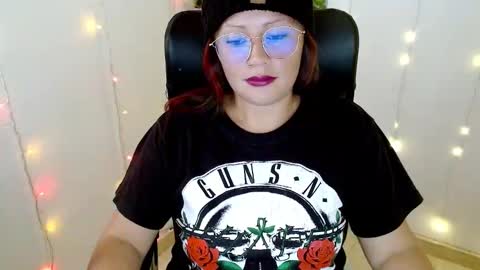 Snapshot of evolethmontenegros chatting on 01-15-25, 09:51 Evoleth online show from 01-15-25, 09:51