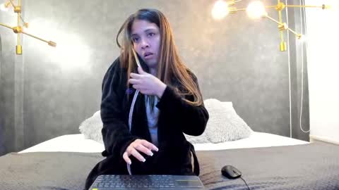 Snapshot of evolette_angels chatting on 09-26-25, 09:41 EVOLETTE ANGELS online show from 09-26-25, 09:41