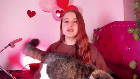 Snapshot of evy_orange1 chatting on 02-09-25, 10:31 EVY online show from 02-09-25, 10:31