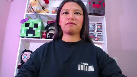 Im Evy online show from 09-11-25, 05:57