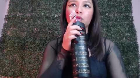 Im Evy online show from 02-06-26, 05:16