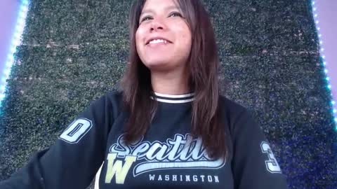 Im Evy online show from 03-15-26, 12:00