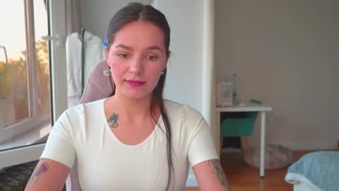 ewelynscott online show from 11-05-25, 07:08