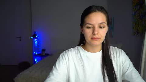 ewelynscott online show from 11-30-25, 11:09