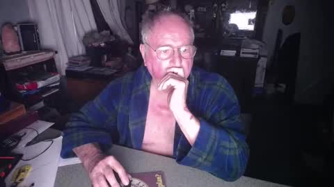 EXCEOS online show from 12-24-24, 02:44