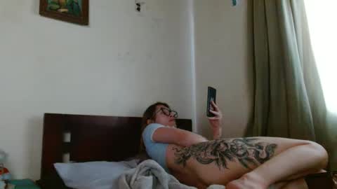 Exolizz online show from 12-19-24, 08:23