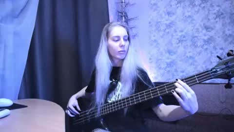 my real name is Irene but Exo is oke too  online show from 09-12-25, 01:49