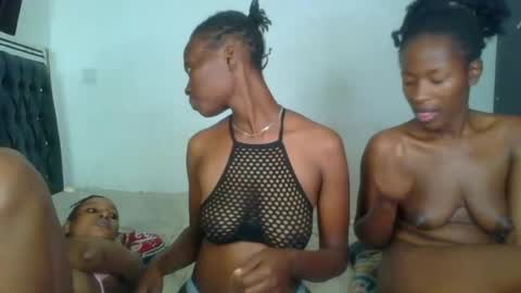 exotic_cutiee online show from 07-27-26, 02:46