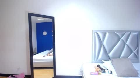 exotic_karmella online show from 02-25-25, 08:41