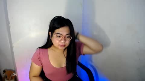 Snapshot of exoticpinayx chatting on 12-11-24, 10:36 SHANTAL MARIE online show from 12-11-24, 10:36