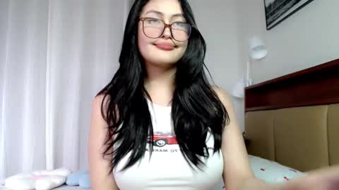 Snapshot of expensive_candyx chatting on 02-19-26, 08:10 Candy online show from 02-19-26, 08:10
