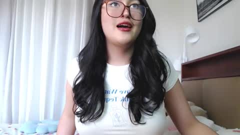 Snapshot of expensive_candyx chatting on 02-24-26, 07:28 Candy online show from 02-24-26, 07:28