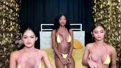 Snapshot of expensivefvckingcandy chatting on 09-28-25, 12:49 IG jane elizabeth0801 online show from 09-28-25, 12:49