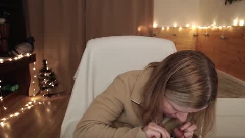 Crystal online show from 12-27-24, 11:42