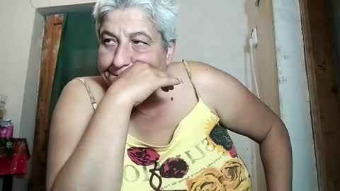 Snapshot of exquisitemature chatting on 09-22-25, 08:49 ExquisiteMature online show from 09-22-25, 08:49