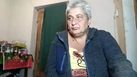 Snapshot of exquisitemature chatting on 09-29-25, 01:00 ExquisiteMature online show from 09-29-25, 01:00