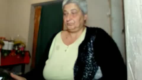 Snapshot of exquisitemature chatting on 10-09-25, 12:25 ExquisiteMature online show from 10-09-25, 12:25