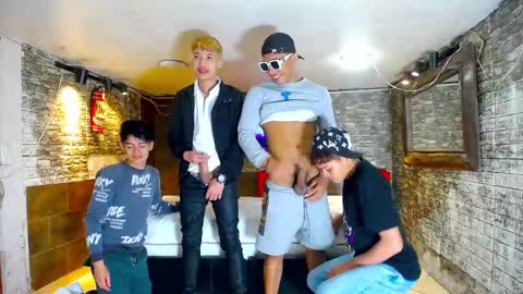 extrangers online show from 10-03-25, 12:13