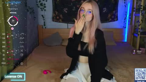 Snapshot of exxxcore_ chatting on 10-19-25, 07:53 exxxcore_ online show from 10-19-25, 07:53
