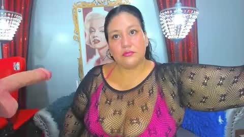 Snapshot of exxxtrabigboobs chatting on 12-13-25, 08:47 Nessa casst online show from 12-13-25, 08:47