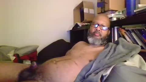 Snapshot of eyequee0007 chatting on 01-10-26, 01:40 eyequee0007 online show from 01-10-26, 01:40