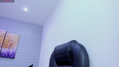      online show from 04-03-26, 12:03