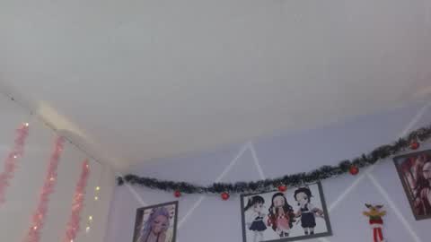 eyes_moonn online show from 12-01-25, 12:48