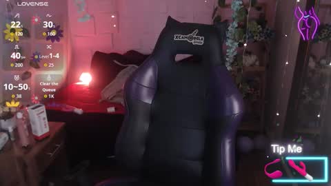 eyes_moonn online show from 03-25-26, 04:13