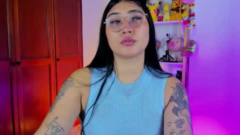 Emily online show from 12-21-25, 09:00