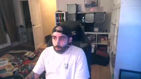 Snapshot of eytab chatting on 09-24-25, 02:26 Eytab online show from 09-24-25, 02:26