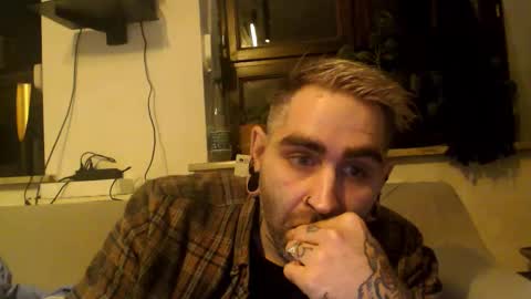 Snapshot of eytab chatting on 10-09-25, 07:01 Eytab online show from 10-09-25, 07:01